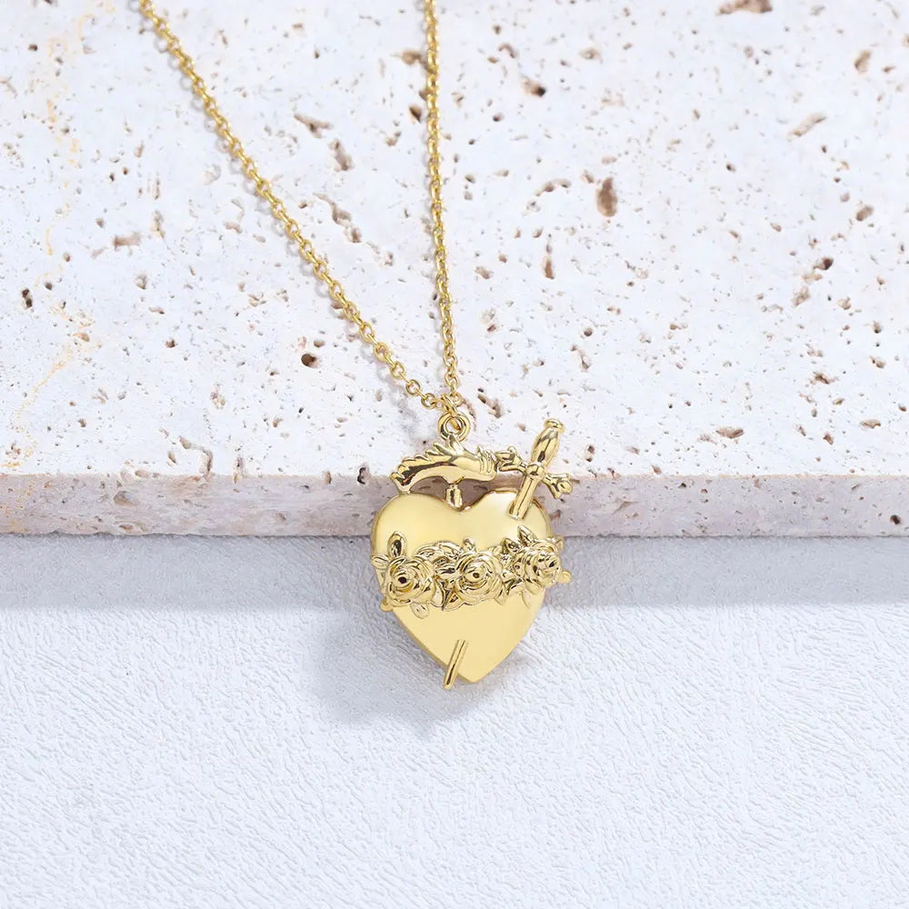 Colar Devocional Católico – Símbolos da Fé com Design Elegante